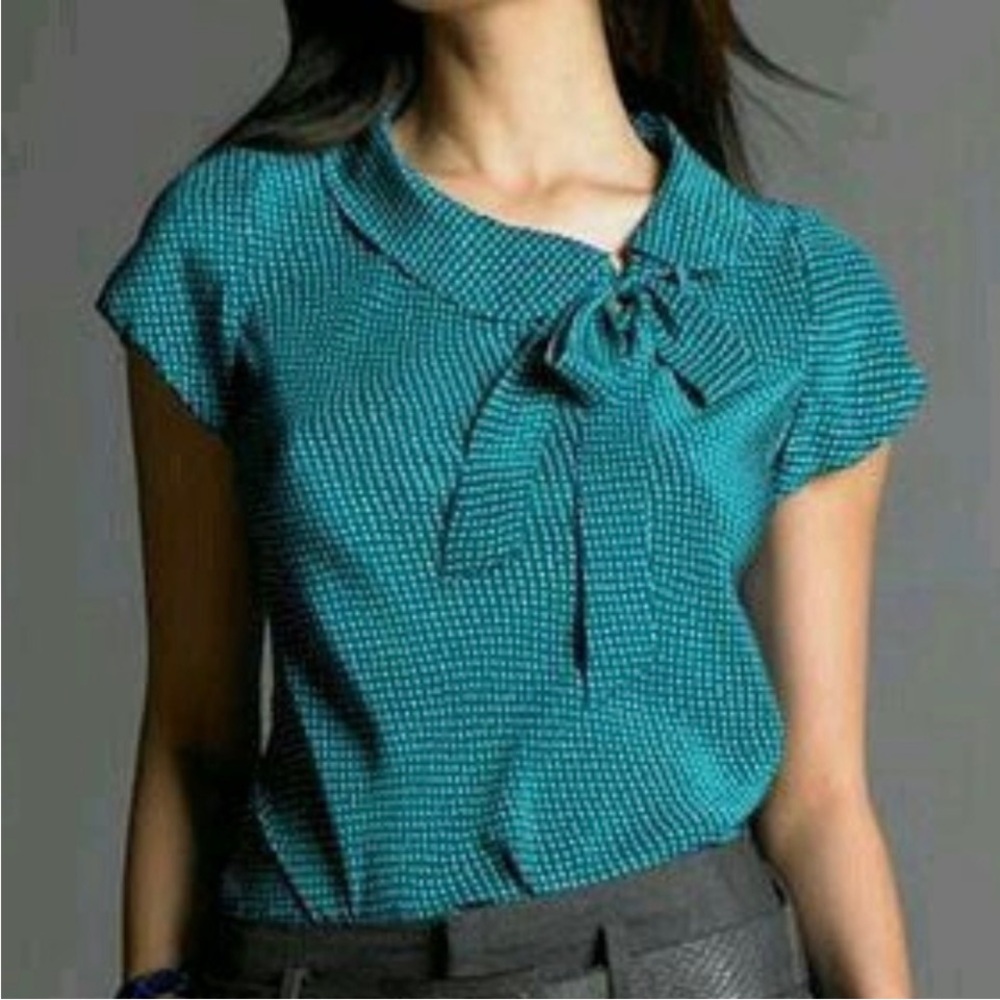 Banana Republic Tie Bow Peter Pan Collar Silk Blouse Blue Polka Dot Size XS